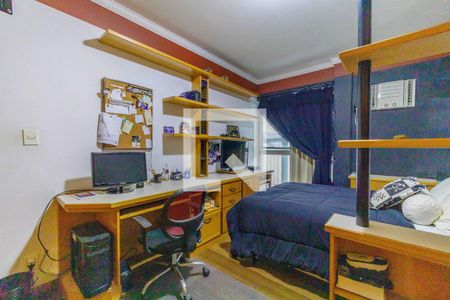 Apartamento à venda com 352m², 4 quartos e 3 vagas Apartamento à venda com 352m², 4 quartos e 3 vagasQuarto 2