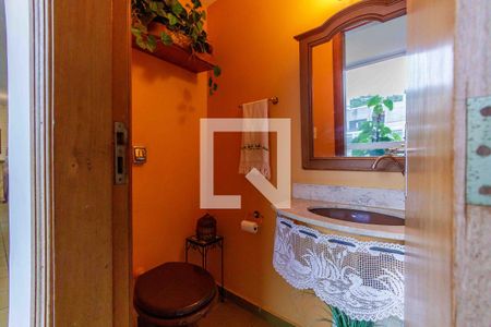 Apartamento à venda com 352m², 4 quartos e 3 vagas Apartamento à venda com 352m², 4 quartos e 3 vagasLavabo