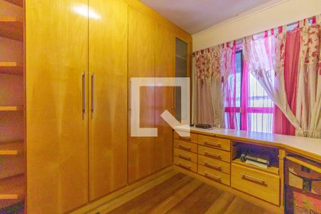 Apartamento à venda com 352m², 4 quartos e 3 vagas Apartamento à venda com 352m², 4 quartos e 3 vagasQuarto 1