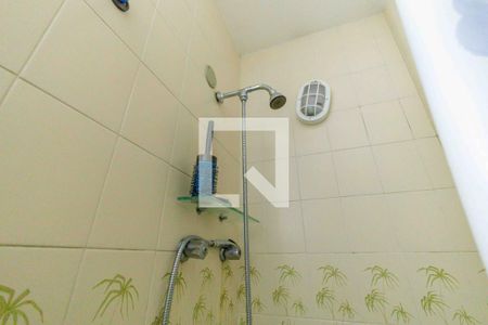 Apartamento à venda com 352m², 4 quartos e 3 vagas Apartamento à venda com 352m², 4 quartos e 3 vagasBanheiro da Suíte 2