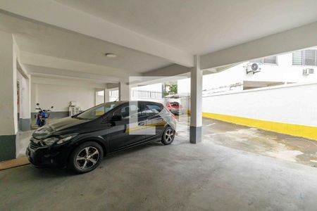 Apartamento à venda com 352m², 4 quartos e 3 vagas Apartamento à venda com 352m², 4 quartos e 3 vagasÁrea Comum Garagem