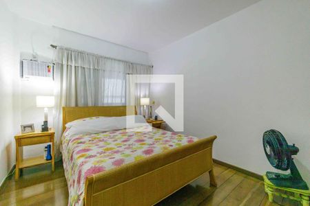 Apartamento à venda com 352m², 4 quartos e 3 vagas Apartamento à venda com 352m², 4 quartos e 3 vagasSuíte 1