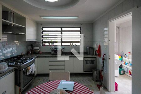 Casa à venda com 250m², 3 quartos e 3 vagasCozinha