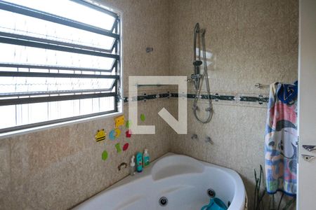 Casa à venda com 250m², 3 quartos e 3 vagasSuíte Banheiro