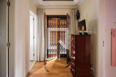 Casa à venda com 250m², 3 quartos e 3 vagasHall dos Quartos 