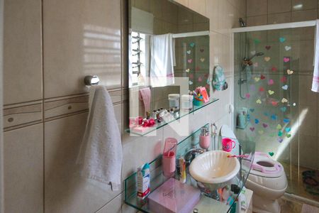 Casa à venda com 250m², 3 quartos e 3 vagasBanheiro Social