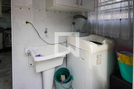 Casa à venda com 250m², 3 quartos e 3 vagasÁrea de Serviço