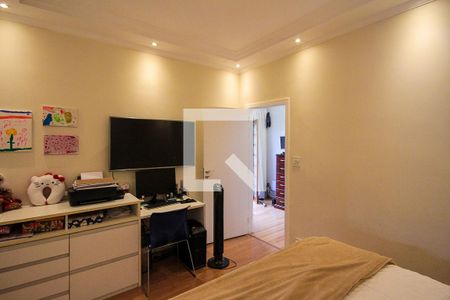 Casa à venda com 250m², 3 quartos e 3 vagasSuíte