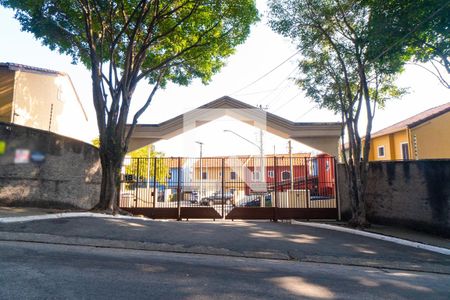Casa de condomínio à venda com 185m², 3 quartos e 2 vagas Casa de condomínio à venda com 185m², 3 quartos e 2 vagasFachada do condomínio