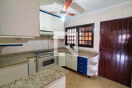 Casa de condomínio à venda com 185m², 3 quartos e 2 vagas Casa de condomínio à venda com 185m², 3 quartos e 2 vagasCozinha