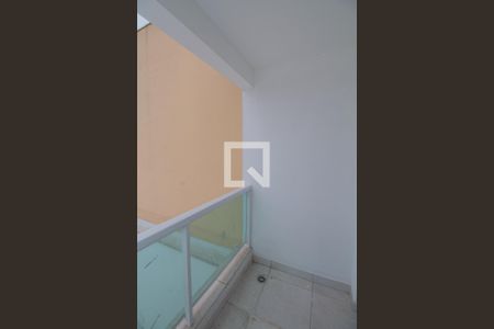 Casa à venda com 152m², 3 quartos e 4 vagasQuarto 1 - Varanda 