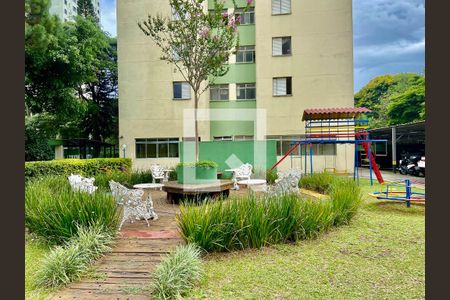 Apartamento para alugar com 62m², 2 quartos e 1 vagaFachada