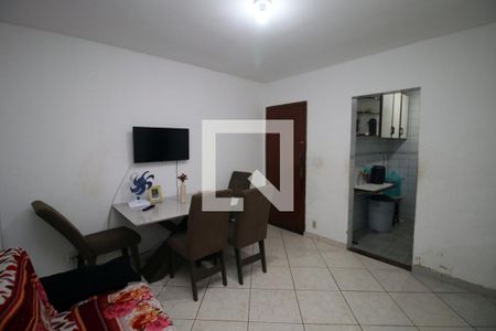 Sala de apartamento para alugar com 2 quartos, 62m² em Olaria, Rio de Janeiro