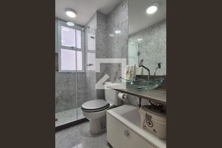 Apartamento à venda com 143m², 3 quartos e 2 vagasBanheiro social