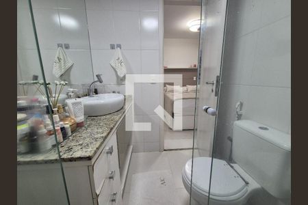 Apartamento à venda com 143m², 3 quartos e 2 vagasBanheiro da Suíte 2