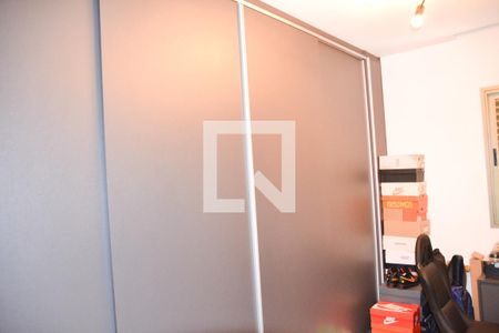 Apartamento à venda com 186m², 4 quartos e 3 vagasEscritório