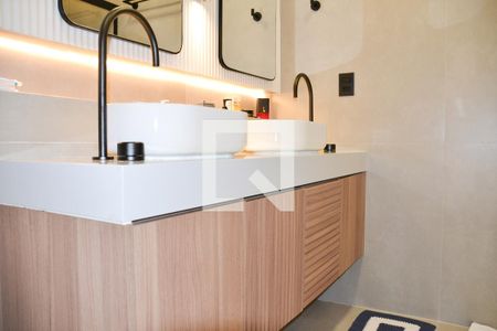 Apartamento à venda com 186m², 4 quartos e 3 vagasBanheiro