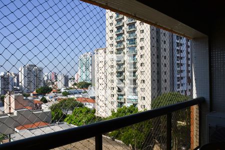 Apartamento à venda com 186m², 4 quartos e 3 vagasVaranda