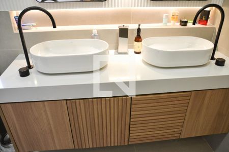 Apartamento à venda com 186m², 4 quartos e 3 vagasBanheiro