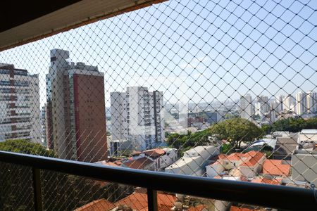 Apartamento à venda com 186m², 4 quartos e 3 vagasVaranda