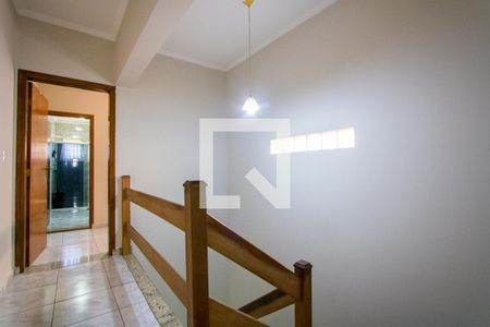 Casa à venda com 174m², 3 quartos e 2 vagasCorredor