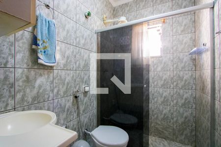 Casa à venda com 174m², 3 quartos e 2 vagasBanheiro social