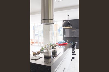 Casa de condomínio à venda com 700m², 4 quartos e 5 vagascozinha