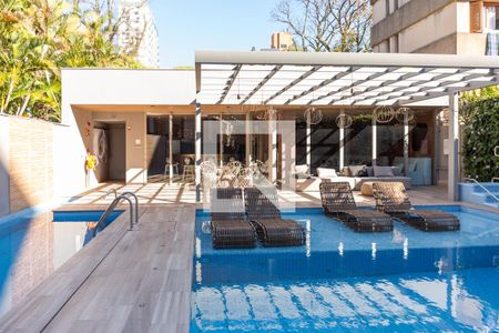 Apartamento para alugar com 29m², 1 quarto e 1 vaga Apartamento para alugar com 29m², 1 quarto e 1 vagaÁrea comum - Piscina