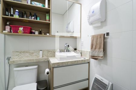Apartamento à venda com 200m², 4 quartos e 5 vagasBanheiro da Suíte 3