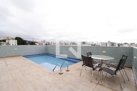 Apartamento à venda com 200m², 4 quartos e 5 vagasTerraço e Piscina