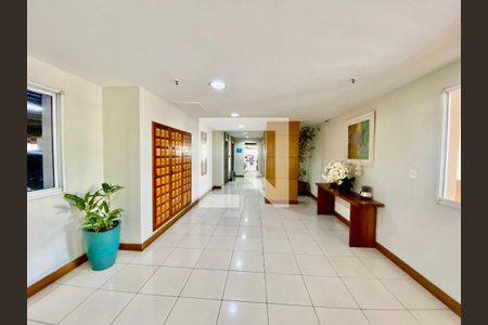 Apartamento à venda com 60m², 2 quartos e 1 vagaHall de entrada