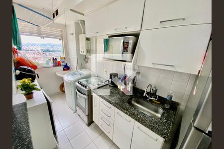 Apartamento à venda com 60m², 2 quartos e 1 vagaCozinha e Área de Serviço