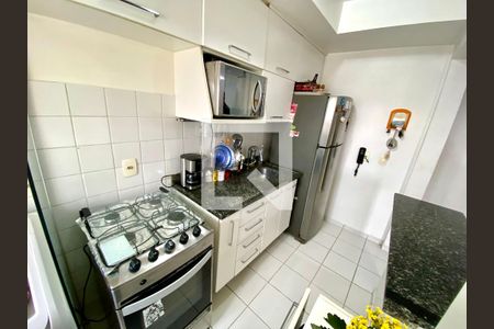 Apartamento à venda com 60m², 2 quartos e 1 vagaCozinha e Área de Serviço