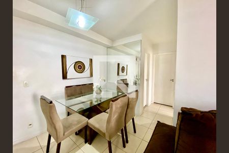 Sala de apartamento à venda com 2 quartos, 60m² em Del Castilho, Rio de Janeiro