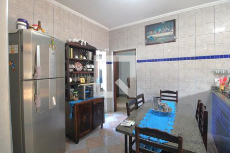 Casa à venda com 268m², 5 quartos e 3 vagasCozinha