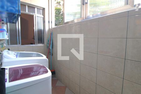 Casa à venda com 268m², 5 quartos e 3 vagasCozinha