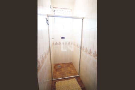 Casa de condomínio à venda com 117m², 4 quartos e 2 vagasBanheiro 2