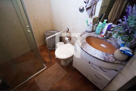 Casa de condomínio à venda com 117m², 4 quartos e 2 vagasBanheiro 1