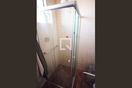 Casa de condomínio à venda com 117m², 4 quartos e 2 vagasBanheiro 1