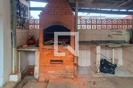 Casa à venda com 137m², 2 quartos e 8 vagasChurrasqueira