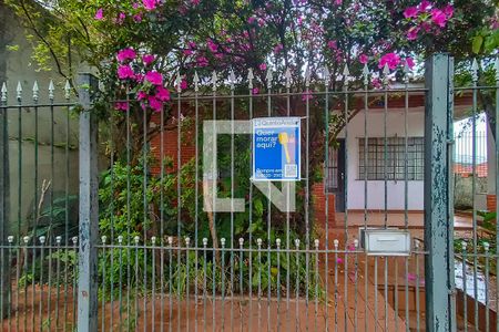 Casa à venda com 137m², 2 quartos e 8 vagasPlaquinha