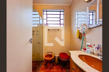 Casa à venda com 102m², 4 quartos e 1 vagaBanheiro