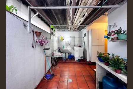 Casa à venda com 102m², 4 quartos e 1 vagaÁrea de Serviço