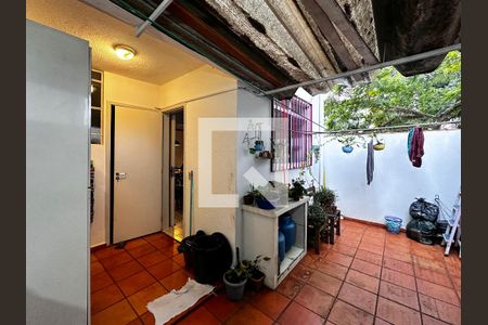Casa à venda com 102m², 4 quartos e 1 vagaQuintal