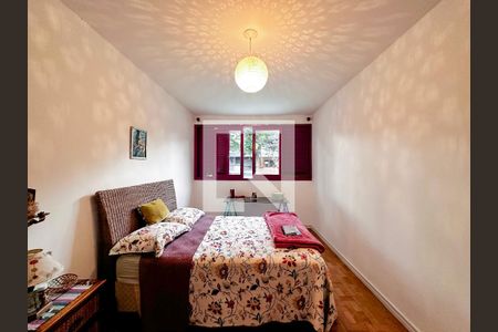 Casa à venda com 102m², 4 quartos e 1 vagaQuarto 1