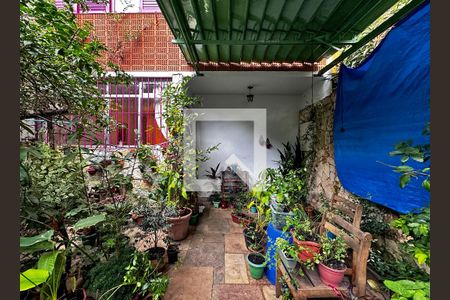 Casa à venda com 102m², 4 quartos e 1 vagaGaragem