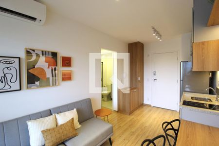 Sala/Cozinha de kitnet/studio para alugar com 1 quarto, 31m² em Indianópolis, São Paulo