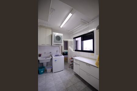 Apartamento à venda com 176m², 3 quartos e 3 vagasÁrea de Serviço 