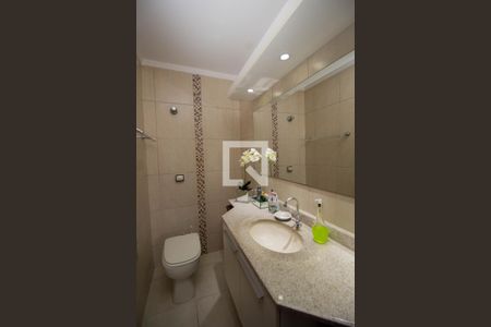 Casa à venda com 200m², 3 quartos e 3 vagasBanheiro da Suíte 1