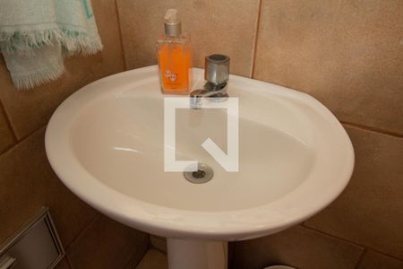 Casa à venda com 200m², 3 quartos e 3 vagasBanheiro de Serviço